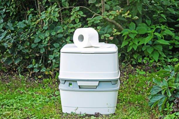 Best Portable toilet rental cost  in Owensville, MO