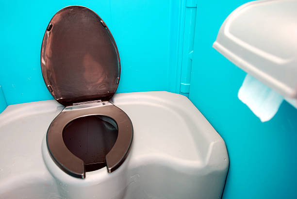 Best Portable toilet rental cost  in Owensville, MO